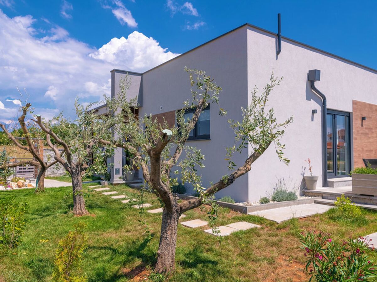 Holiday house Villa Lily with Private Pool and a Lovely Garden - Outdoor photo 5