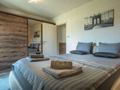 Holiday house Villa Lily with Private Pool and a Lovely Garden - Features photo 36