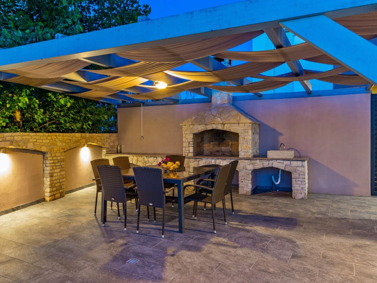 Villa Beautiful Villa Nika with Pool - Outdoor photo 4