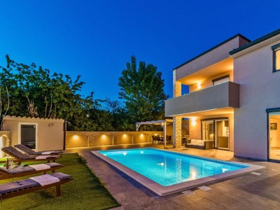 Villa Beautiful Villa Nika with Pool - Outdoor photo 8
