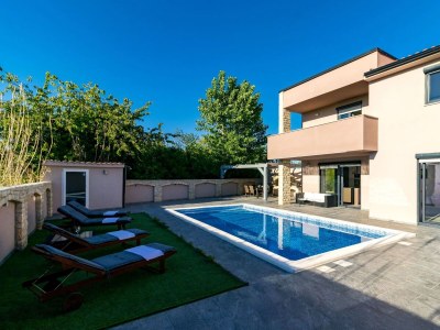 Villa Beautiful Villa Nika with Pool - Outdoor photo 16