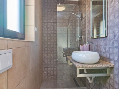 Villa Beautiful Villa Nika with Pool - Features photo 27