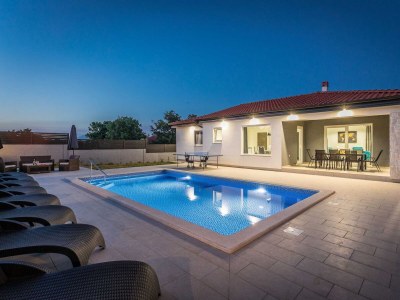 Holiday house Holiday Home Greta with Private Pool - Outdoor photo 16