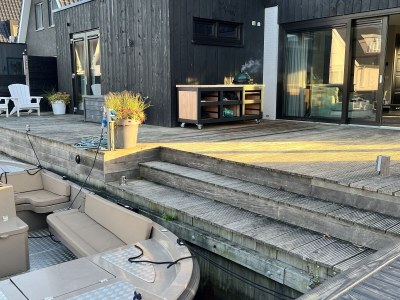 Villa at the water in Friesland (NI) - Outdoor photo 9