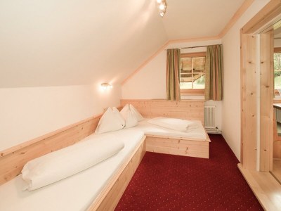 Holiday room Familienzimmer Planai mit Dusche, WC - Features photo 41