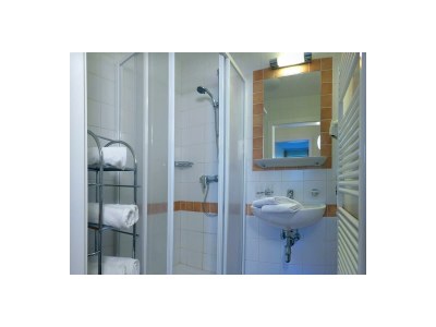 Apartment Komfort Apartment mit 1 Schlafzimmer, Villa Florl - Features photo 9