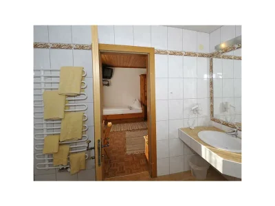 Holiday room Dreibettzimmer mit Dusche, WC - Features photo 17