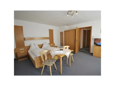 Holiday room Dreibettzimmer mit Dusche, WC - Features photo 23