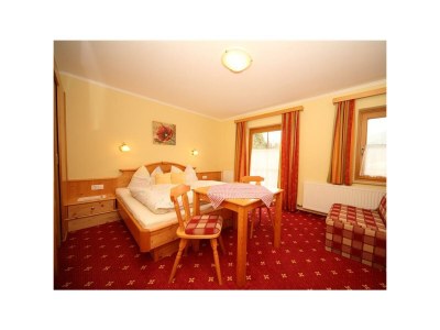 Holiday room Dreibettzimmer mit Dusche, WC - Features photo 14