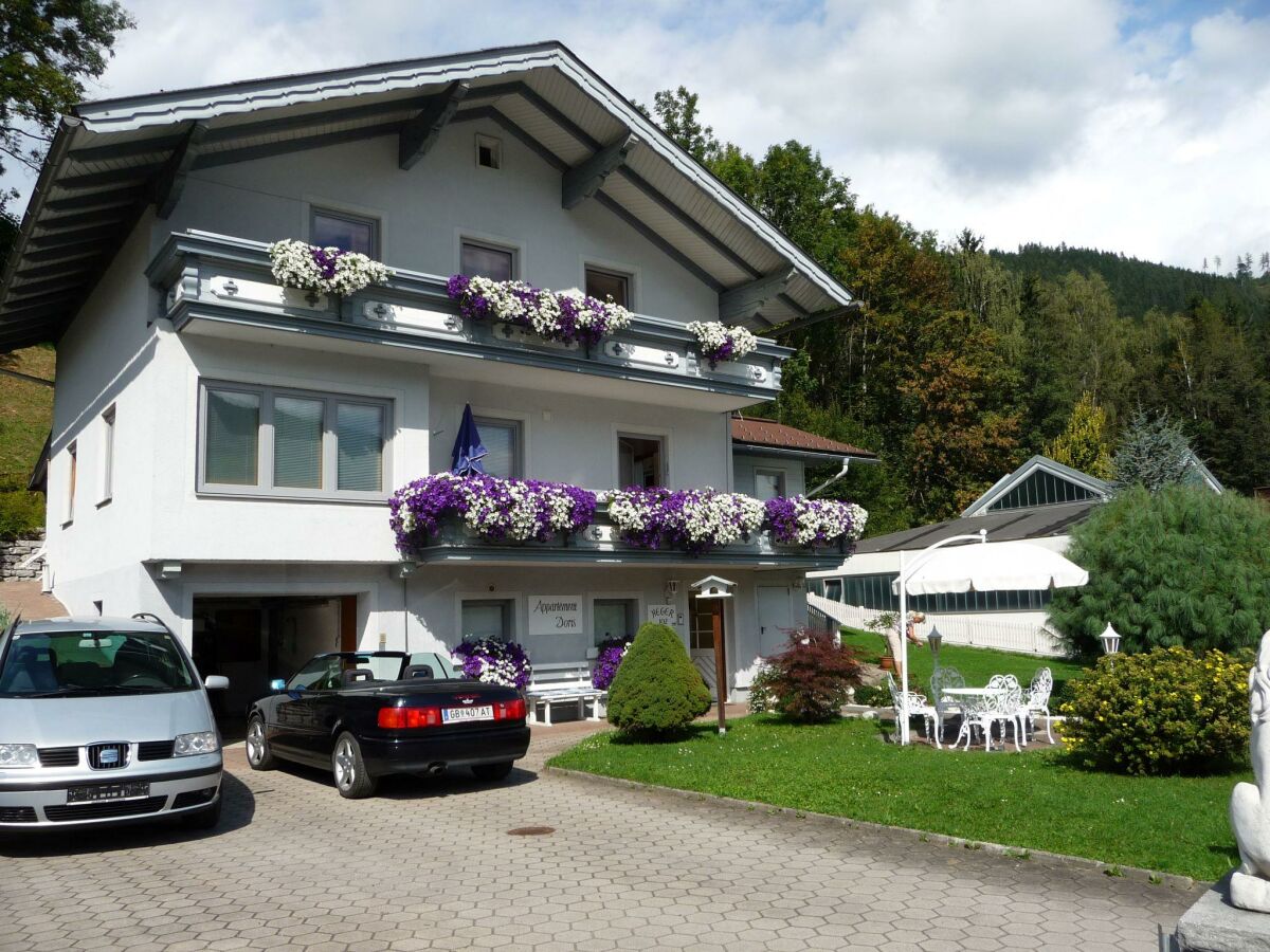 Holiday room Doppelzimmer mit Dusche, WC, Balkon