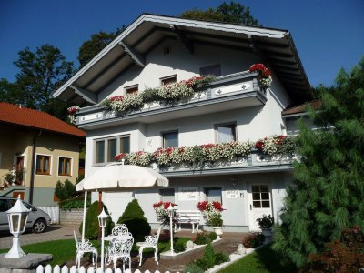 Holiday room Doppelzimmer mit Dusche, WC, Balkon - Outdoor photo 9