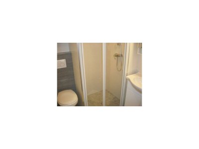 Apartment Apartment/Wohn-Schlafraum/Dusche, WC - Features photo 9