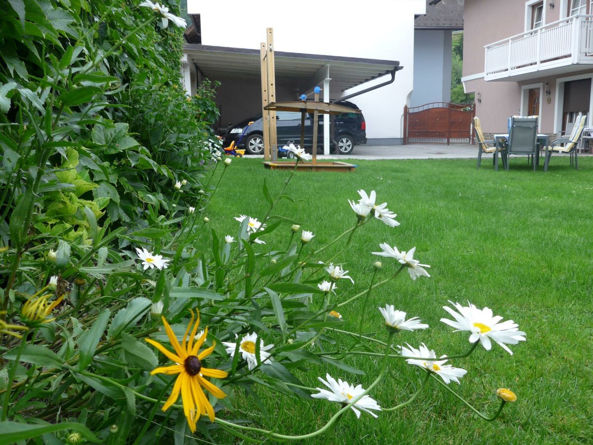 Apartment Apartment Alpenwelt- Obergeschoss m. Balkon - Outdoor photo 4