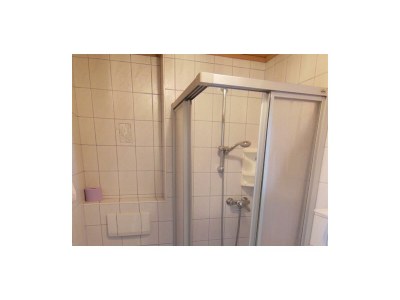 Apartment Appartement/Fewo, Dusche, WC, 3 Schlafräume - Features photo 11