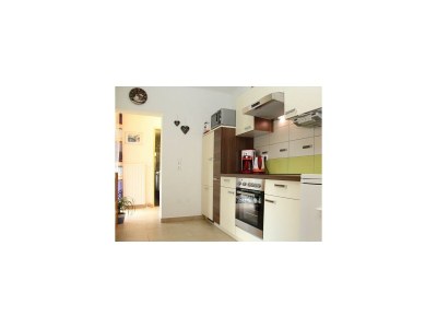 Apartment Apartment/Wohn-Schlafraum/Dusche, WC - Features photo 10