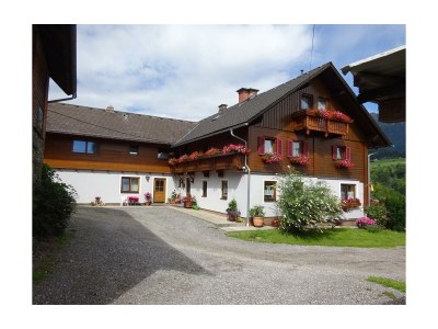 Holiday room Doppelzimmer, Dusche, WC in Haus im Ennstal - Holiday room