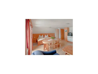 Apartment App. Therese - Wohn-Schlafraum, Dusche, WC - Features photo 22