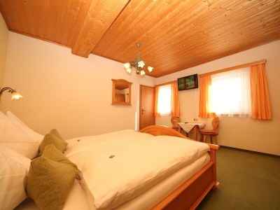 Holiday room Nr. 4 - Doppelzimmer mit Dusche, WC - Features photo 20