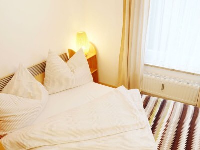 Apartment Fewo - 2 Schlafräume, Dusche und Bad, WC - Outdoor photo 9