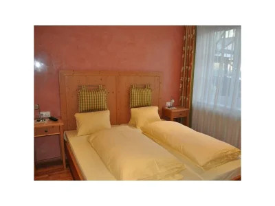 Apartment "Baroness" -App./1 Schlafr./Du.o.Bad, WC - Features photo 11