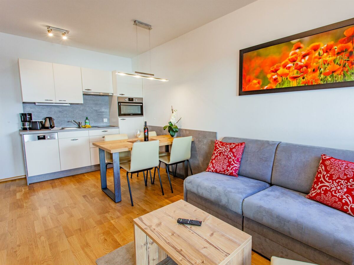 Apartment Happy Aich 2, Bad, WC, 1 Schlafraum