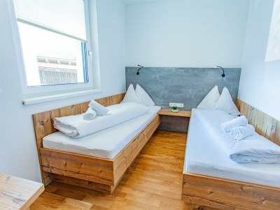 Apartment Happy Aich 1, Bad, WC, 2 Schlafräume - Features photo 11