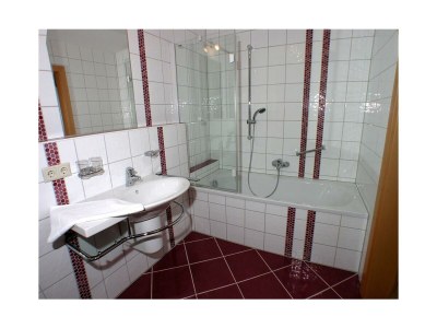 Apartment Apartment/2 Schlafräume/Du, Bad, WC/ A+B - Features photo 32