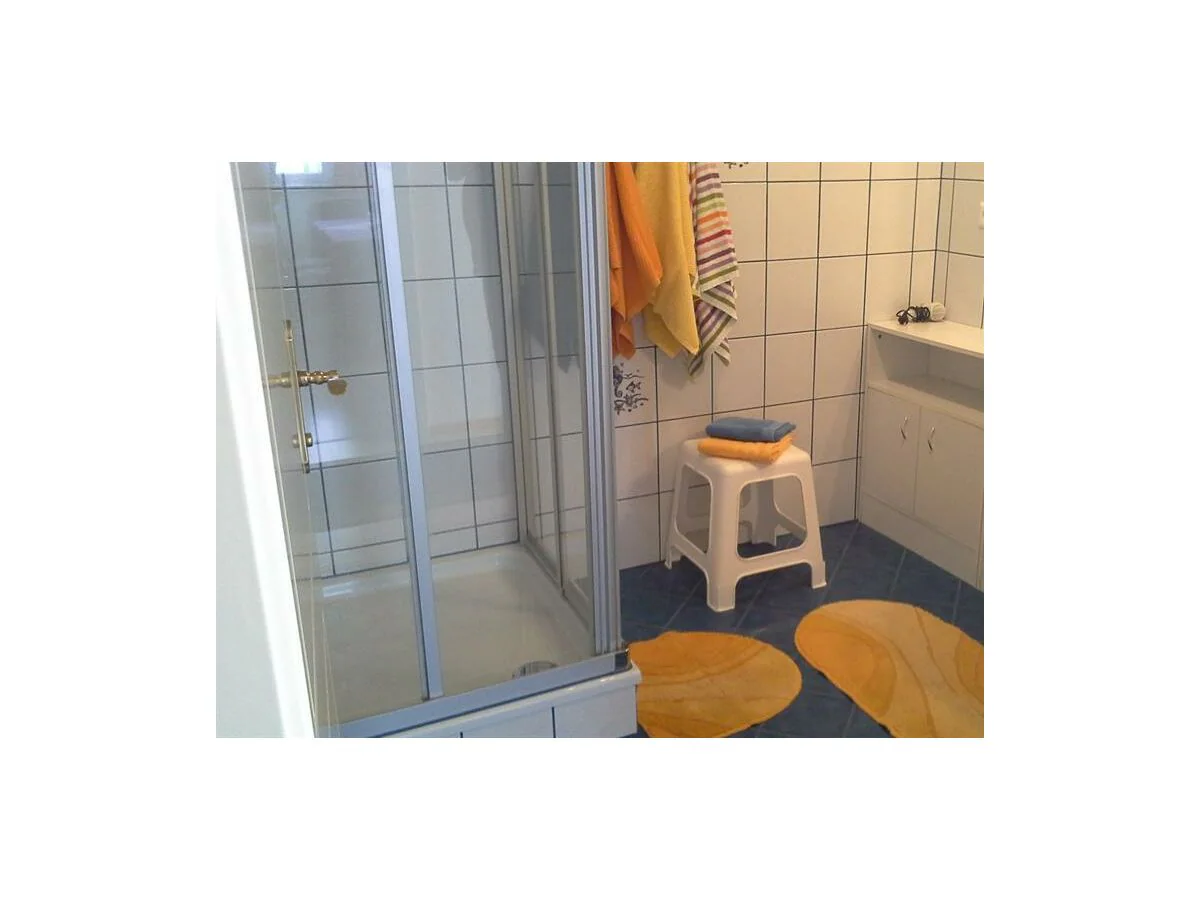 Apartment Wohnung 1  /2 Schlafräume/ Dusche, WC