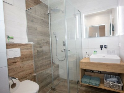 Holiday room Doppelzimmer Nr. 2, Dusche, WC - Features photo 64