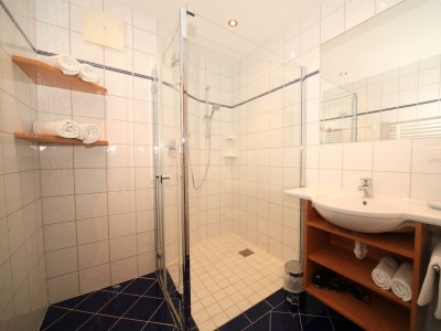 Apartment Apartment Florian/2 Schlafräume/Dusche, WC - Features photo 31
