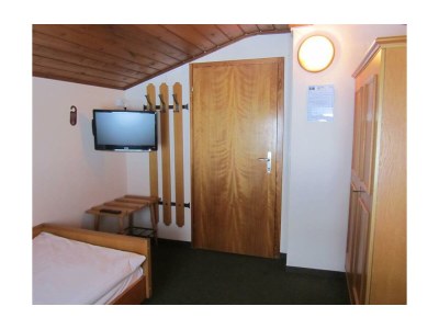 Holiday room Einzelzimmer ohne Balkon, DU/WC - Features photo 73