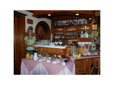 Holiday room Komfort Doppelzimmer Groß ohne Balkon mit DU/WC - Outdoor photo 30