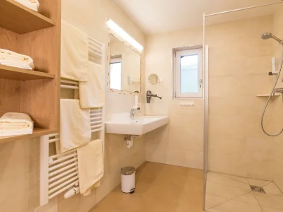 Holiday room Komfort Doppelzimmer Groß ohne Balkon mit DU/WC - Outdoor photo 69