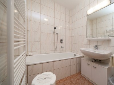 Apartment Apartment/2 Schlafräume/Dusche, Bad, WC - Outdoor photo 17