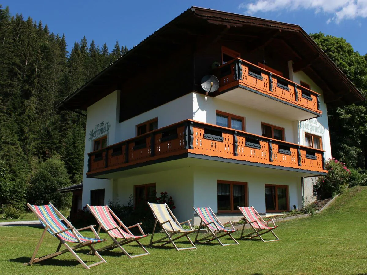 Apartment Apartment/2 Schlafräume/Bad, WC, 1e Stock