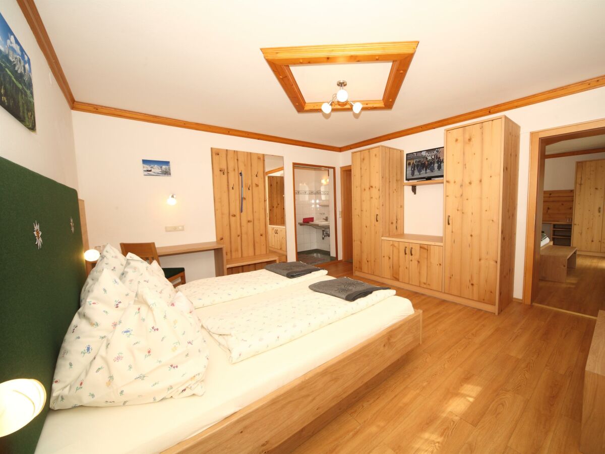 Holiday room Familienzimmer mit Dusche, WC - Outdoor photo 2