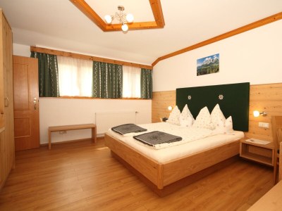 Holiday room Familienzimmer mit Dusche, WC - Features photo 57