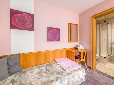 Apartment Appartement Planai - 2 Schlafräume, 2 Dusche, WC - Features photo 37