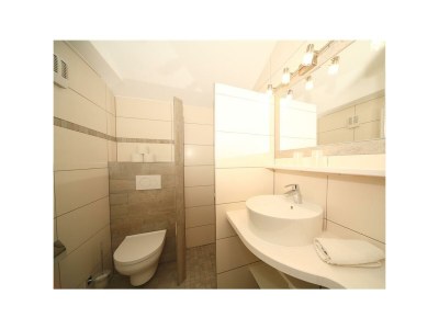 Holiday room Dreibettzimmer mit Dusche od. Bad, WC - Outdoor photo 2