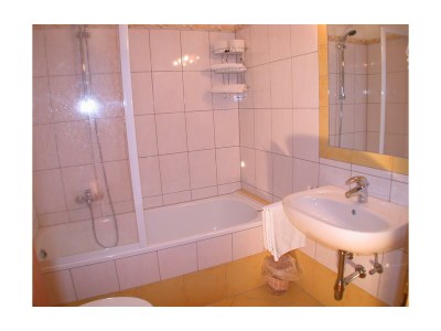 Holiday room Dreibettzimmer mit Dusche od. Bad, WC - Outdoor photo 63