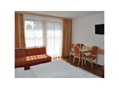 Holiday room Doppelzimmer mit Dusche/WC , Balkon/Terrasse - Features photo 79