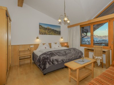 Apartment Deluxe Apartment im Gartenhotel Rosenhof - Features photo 91