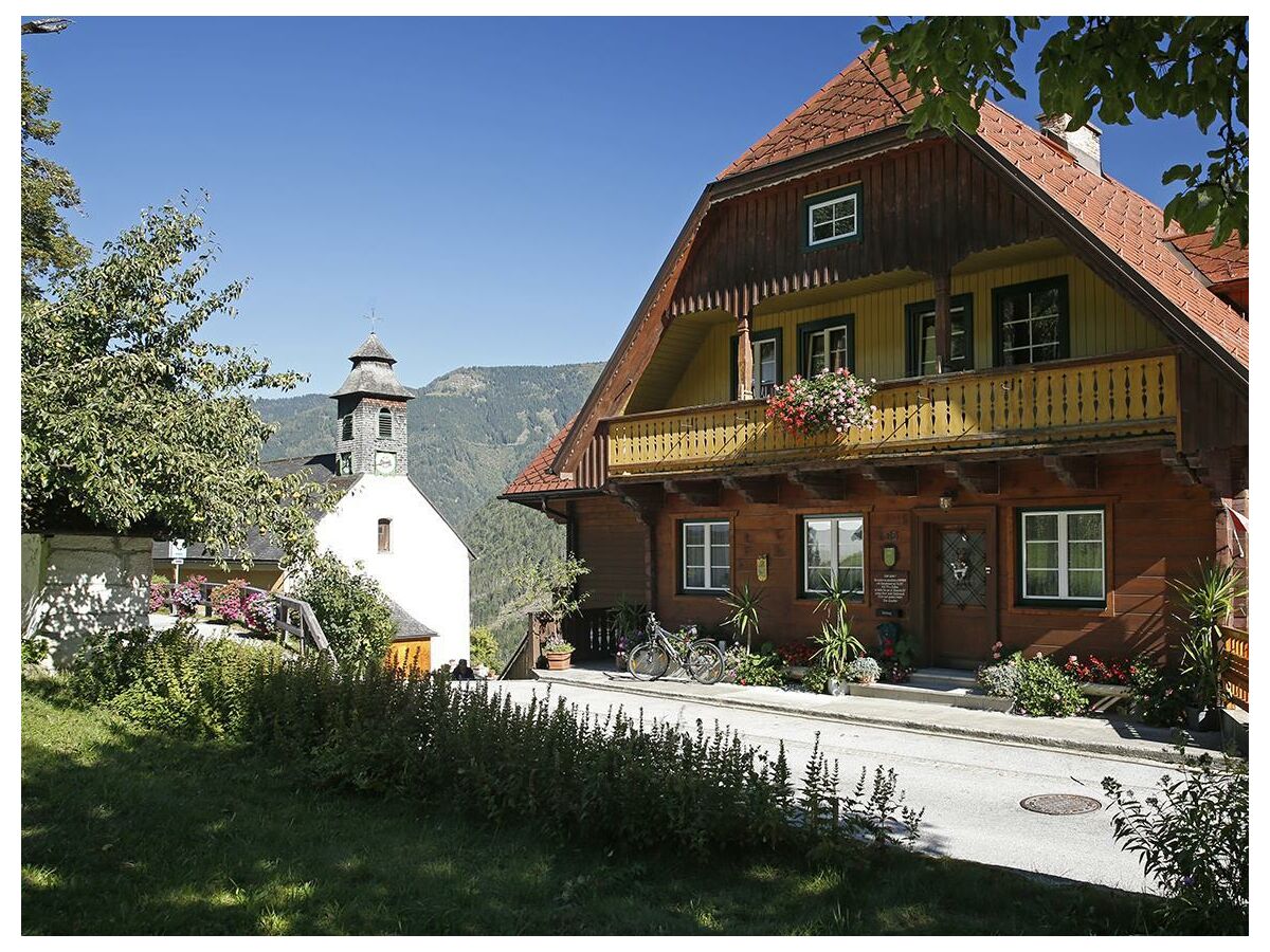 Holiday room Doppelzimmer mit Schlafcouch  Dusche, WC - Outdoor photo 3