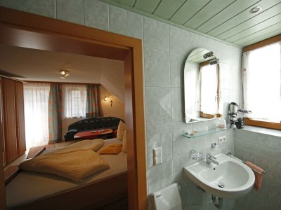 Holiday room Doppelzimmer mit Schlafcouch  Dusche, WC - Features photo 25