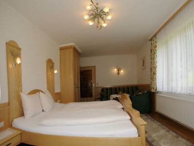 Holiday room Familien - u. Mehrbettzimmer mit Dusche f. 4 Pers. - Features photo 31