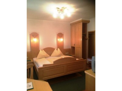 Holiday room Dreibettzimmer, Bad, WC, 1 Schlafraum - Features photo 22