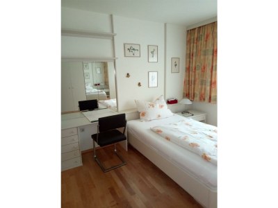 Apartment Ferienhaus, Dusche und Badewanne, 3 Schlafräume - Features photo 7