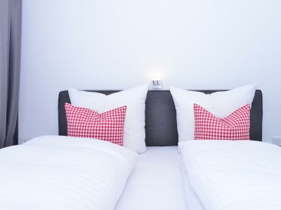 Apartment Apartment/2 Schlafräume/Dusche, WC/Garten - Features photo 13