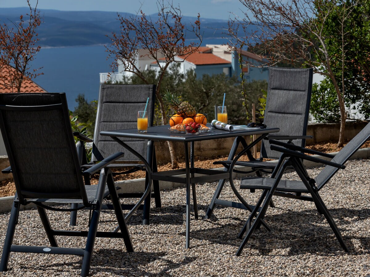 Holiday house Lungo Mare in Makarska - Outdoor photo 3