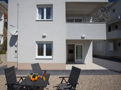 Holiday house Lungo Mare in Makarska - Outdoor photo 10